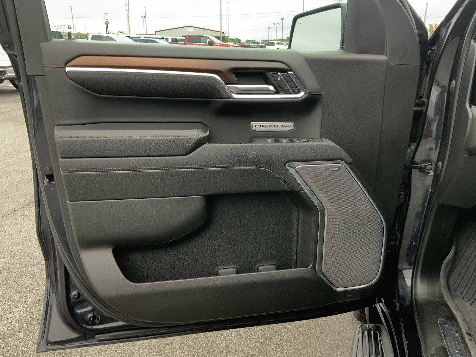 Used 2024 GMC Sierra 1500 Denali AWD/4WD image 14