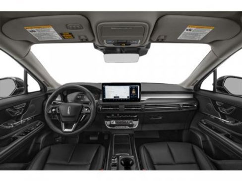 Certified 2024 Lincoln Corsair FWD image 8