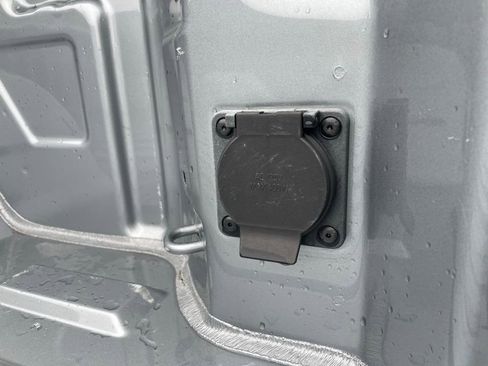 Used 2025 GMC Sierra 1500 SLT image 37