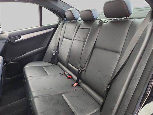 Used 2014 Mercedes-Benz C 300 4MATIC Sedan image 25
