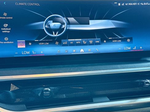 Certified 2024 BMW X5 sDrive40i image 16