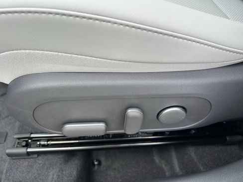 New 2027 Hyundai Kona Limited AWD/4WD image 25