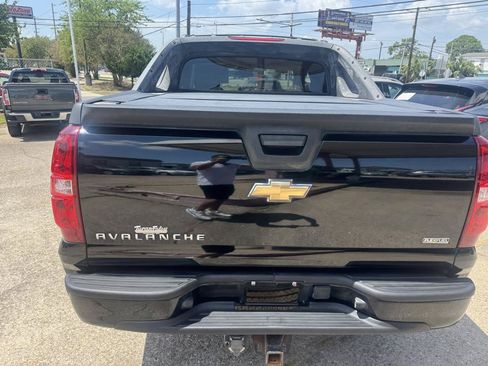 Used 2007 Chevrolet Avalanche LT AWD/4WD image 3
