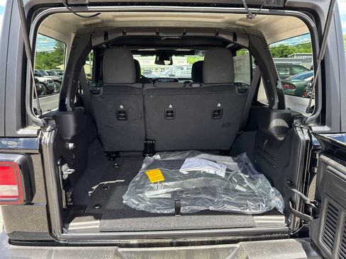 New 2026 Jeep Wrangler Unlimited Sport AWD/4WD image 21