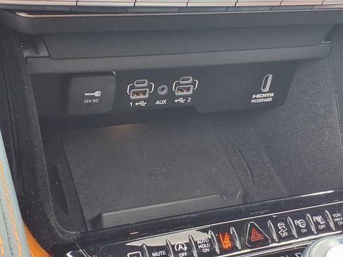 Used 2024 Jeep Grand Wagoneer Series III AWD/4WD image 25