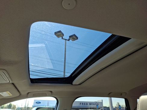 Used 2023 Honda CR-V EX-L image 17