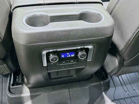 New 2026 GMC Yukon Elevation w/ Elevation Premium Package AWD/4WD image 28