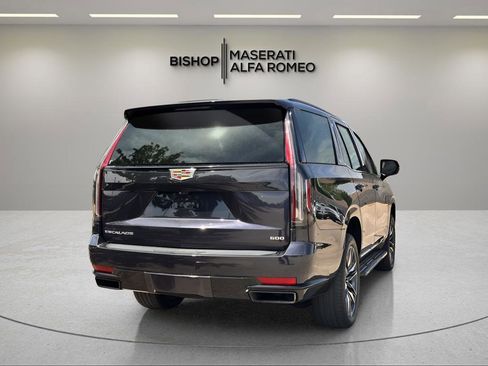 Used 2023 Cadillac Escalade Sport AWD/4WD image 5