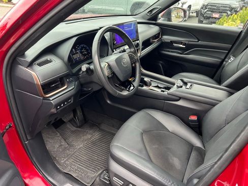 Certified 2024 Toyota Grand Highlander AWD Hybrid image 12