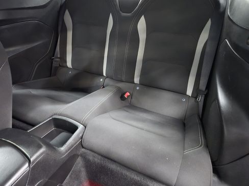 Used 2018 Chevrolet Camaro LT RWD image 8