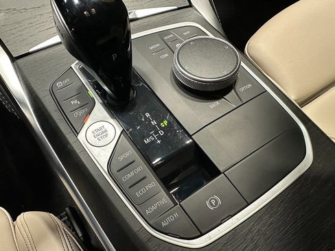 Used 2022 BMW 430i xDrive Coupe w/ M Sport Package image 32