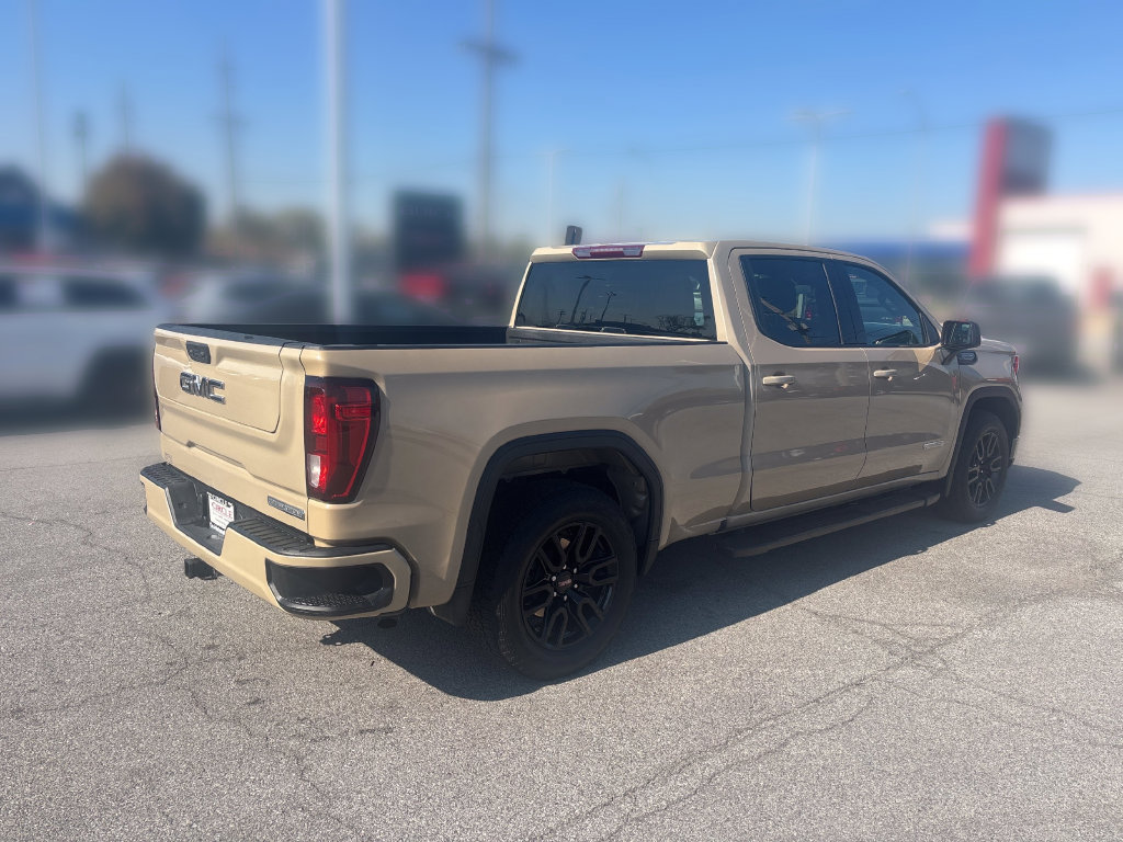 Used 2022 GMC Sierra 1500 Elevation w/ LPO, Elevation Black Package AWD/4WD image 7