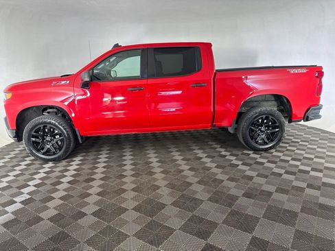 Used 2022 Chevrolet Silverado 1500 Custom Trail Boss w/ Safety Confidence Package AWD/4WD image 9