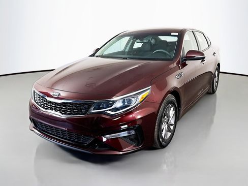 Used 2020 Kia Optima LX image 4
