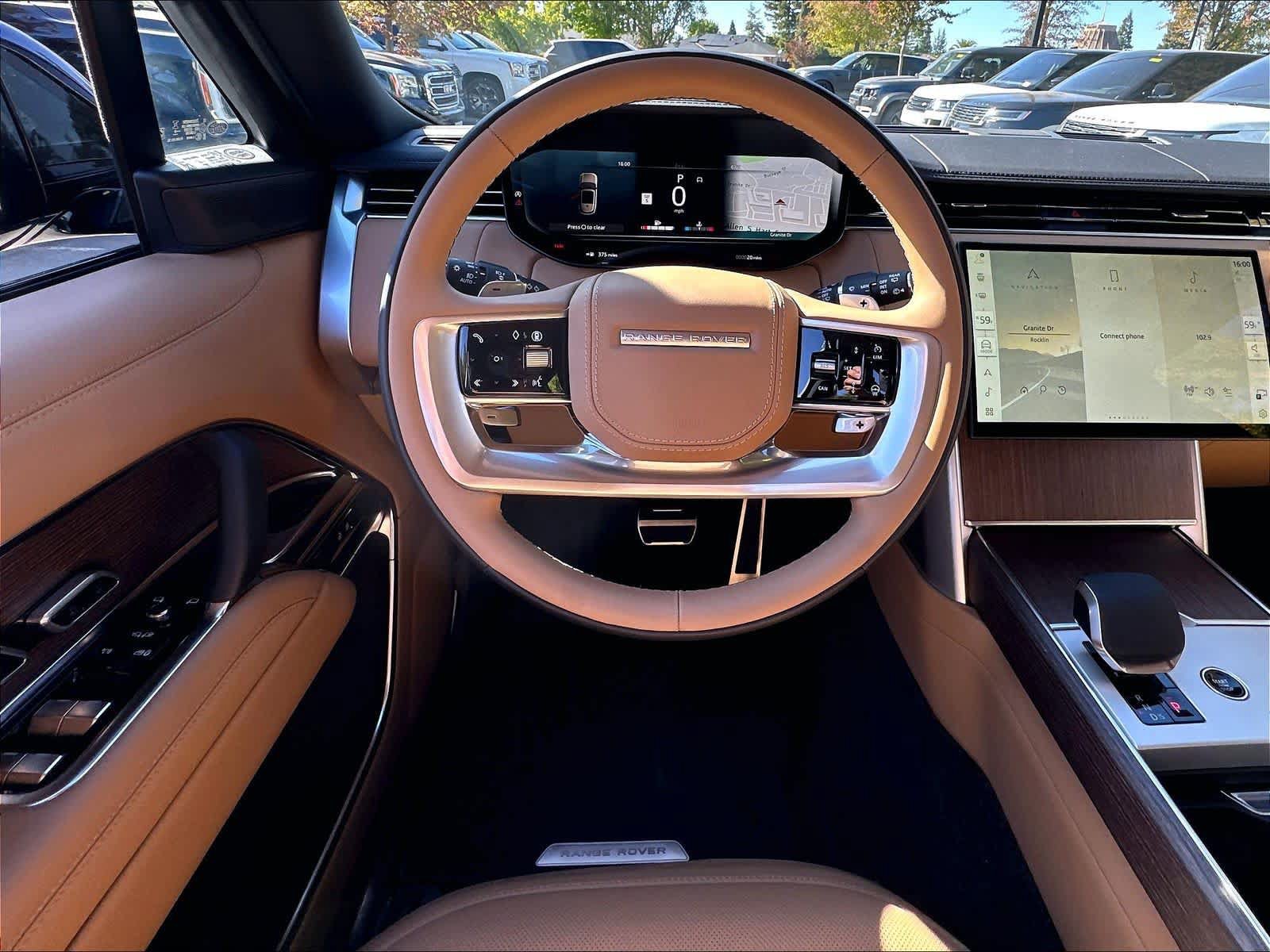New 2026 Land Rover Range Rover Long Wheelbase SE AWD/4WD image 15