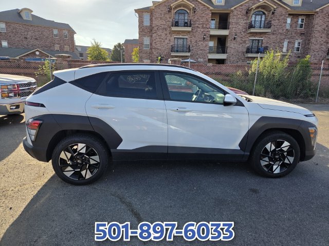 Used 2025 Hyundai Kona SEL FWD image 4
