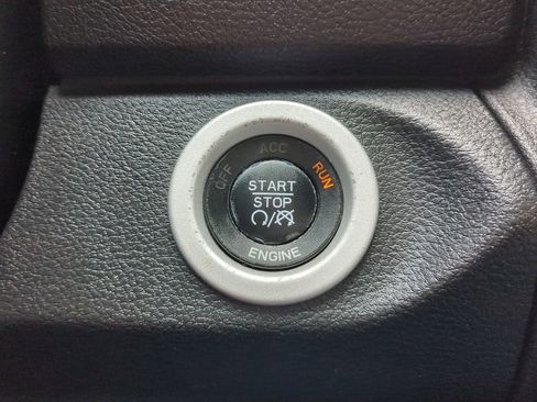 Used 2016 RAM 1500 Limited image 27