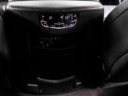 Used 2015 Cadillac Escalade ESV Premium image 20