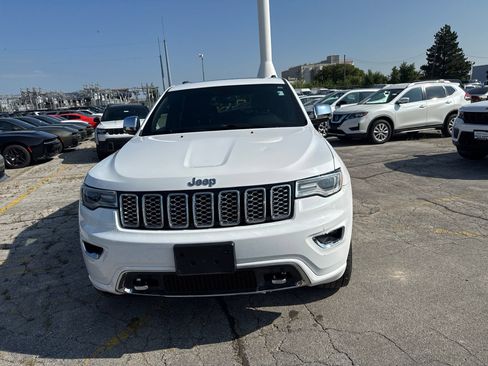 Used 2019 Jeep Grand Cherokee Overland AWD/4WD image 11