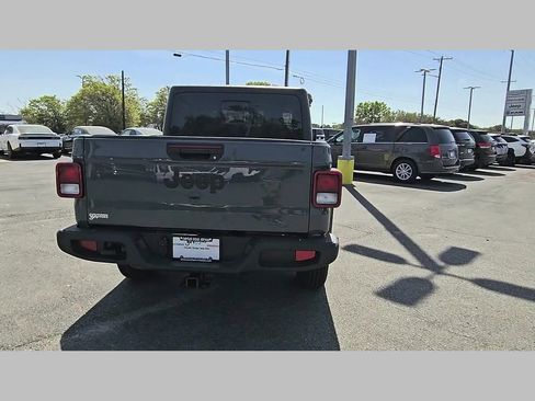 New 2026 Jeep Gladiator Sport AWD/4WD image 33