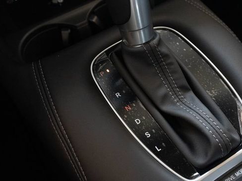 New 2027 Honda HR-V EX-L image 24