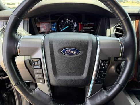 Used 2015 Ford Expedition Platinum RWD image 15