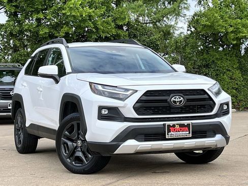 Used 2024 Toyota RAV4 Adventure AWD/4WD image 2