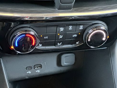 New 2025 Buick Encore GX Sport Touring w/ Comfort Package image 20