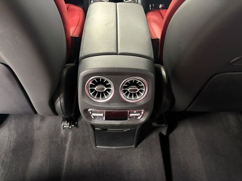 Used 2024 Mercedes-Benz G 63 AMG 4MATIC image 29