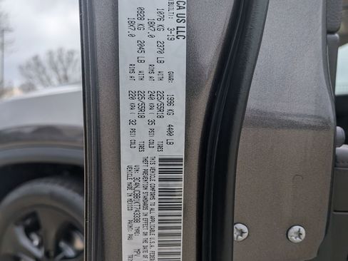 Used 2019 Jeep Compass Latitude image 31