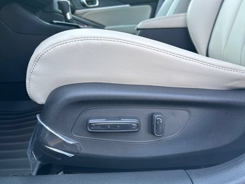 Certified 2025 Acura Integra A-Spec FWD image 16