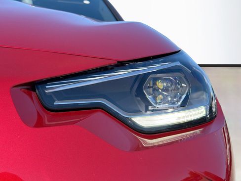 Used 2025 BMW M240i xDrive M240i image 10