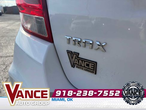 Used 2019 Chevrolet Trax LT w/ LT Convenience Package image 10