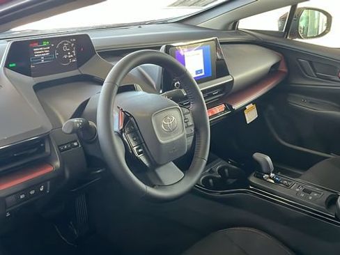 Used 2026 Toyota Prius Plug-In Hybrid FWD image 16