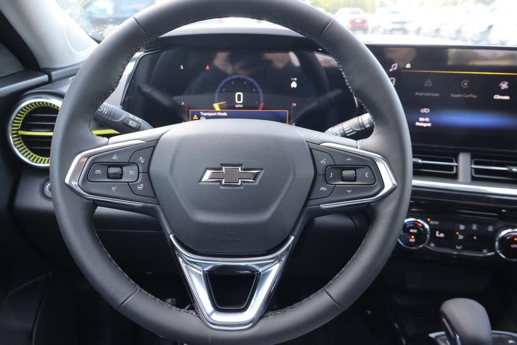 New 2026 Chevrolet Trax ACTIV w/ Sunroof Package FWD image 7