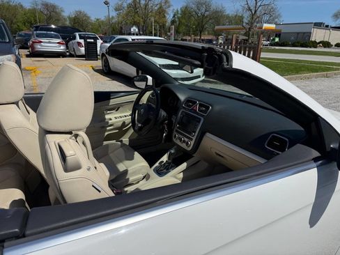 Used 2013 Volkswagen Eos Komfort image 23