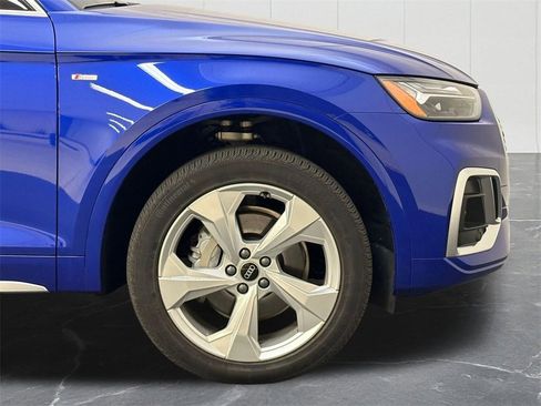 Used 2024 Audi Q5 2.0T Premium w/ Convenience Package image 12