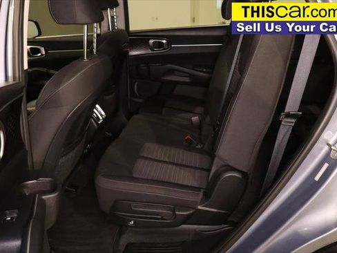 Used 2021 Kia Sorento LX image 23