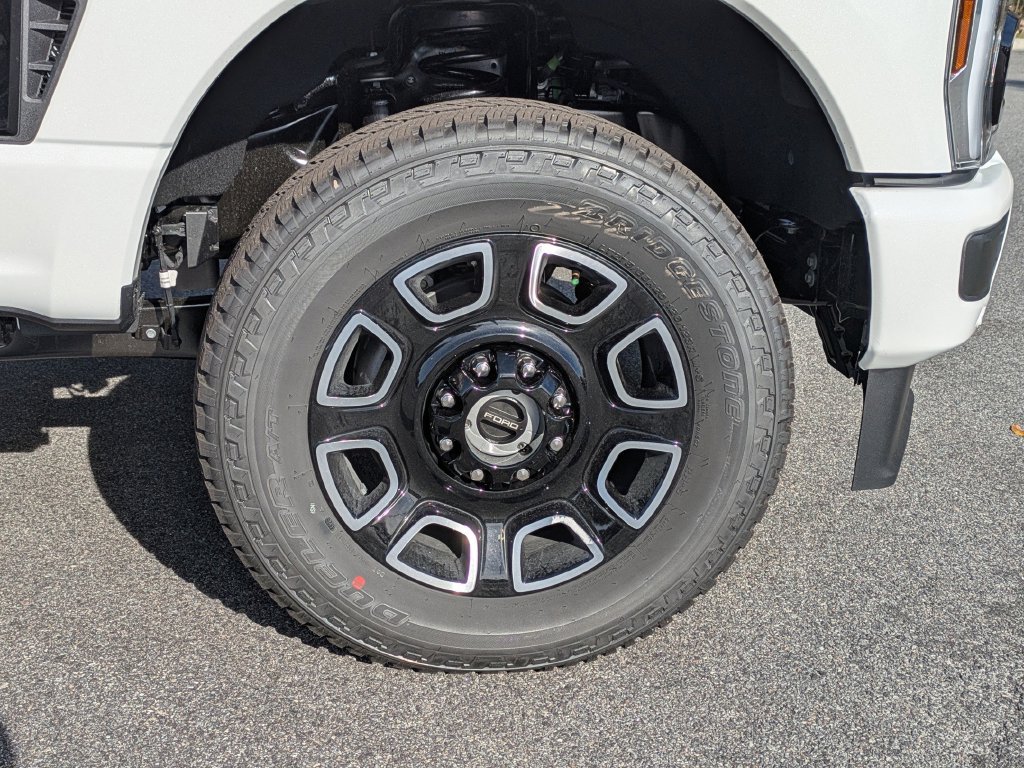 New 2026 Ford F250 Platinum AWD/4WD image 11