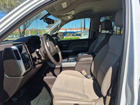 Used 2018 Chevrolet Silverado 1500 LT w/ Texas Edition image 15