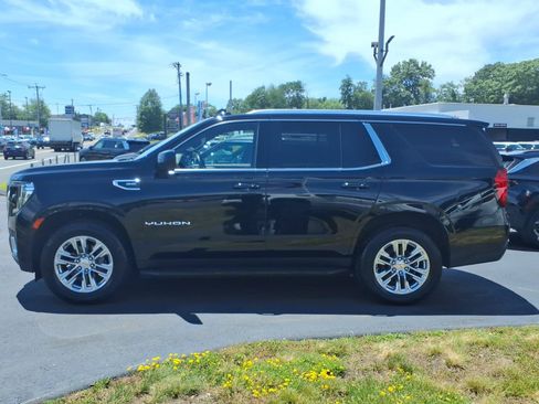 Used 2021 GMC Yukon SLE w/ Gmc Pro Safety Plus Package AWD/4WD image 9