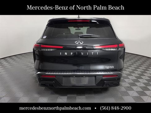 Used 2023 INFINITI QX60 Luxe w/ Vision Package image 5