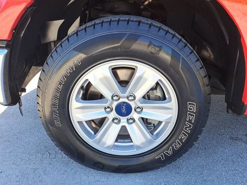 Used 2016 Ford F150 XLT image 6