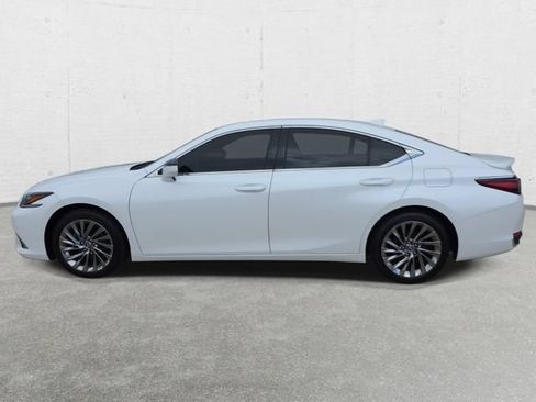 Certified 2024 Lexus ES 300h Ultra Luxury w/ Accessory Package (Z2) FWD image 8