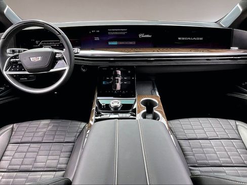 New 2026 Cadillac Escalade Platinum Sport image 5