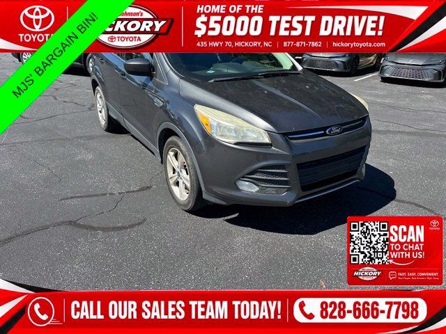 Used 2015 Ford Escape SE w/ Equipment Group 201A AWD/4WD image 1