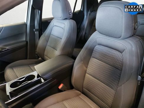 Used 2025 Chevrolet Equinox LT image 9