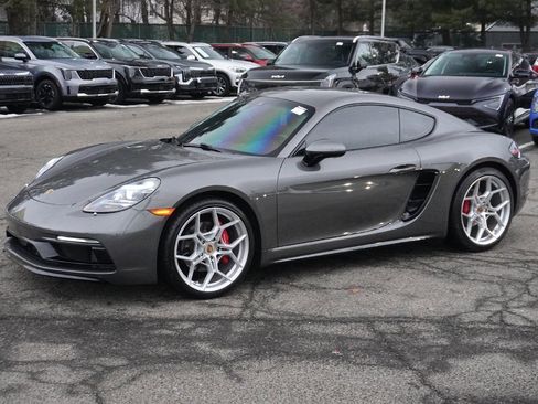 Used 2019 Porsche 718 Cayman S image 7