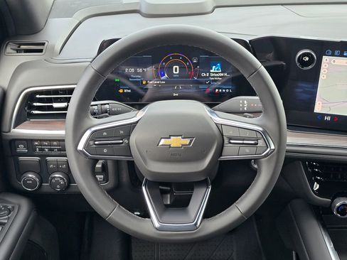 New 2026 Chevrolet Suburban LS image 6