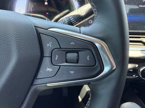 Used 2026 Chevrolet Trax LT w/ LT Convenience Package FWD image 19